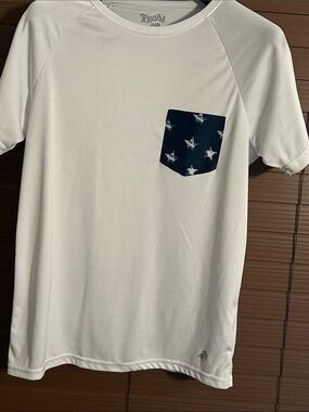 Trunky Men's White Short-Sleeve Tee with Navy Star Pocket